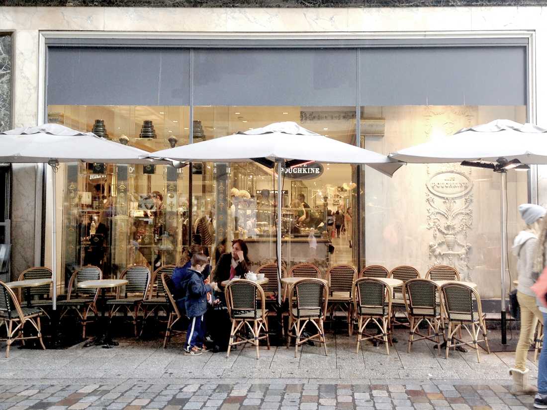 Aménagement d'un café par un architecte spécialiste de l'architecture commerciale à Bordeaux