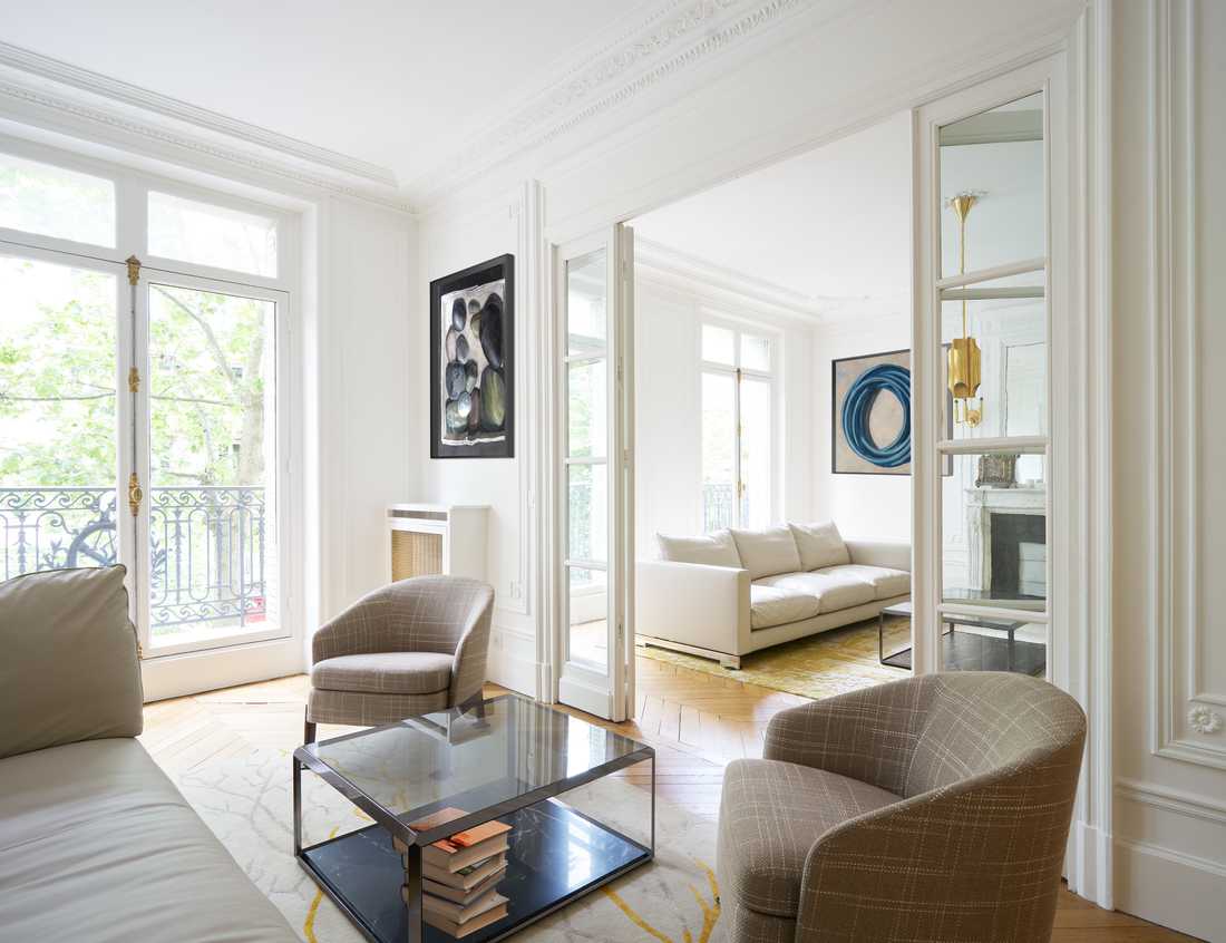 Décoration d'un appartement haussmannien renové par un architecte d'intérieur à Bordeaux