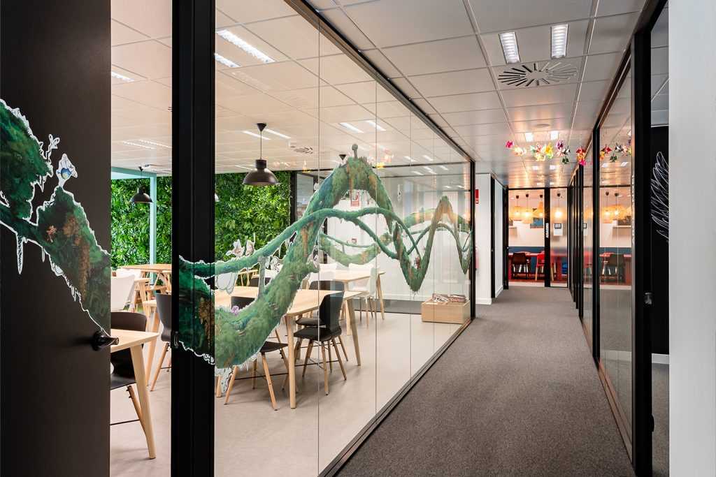 Aménagement intérieur des bureaux d'une startup