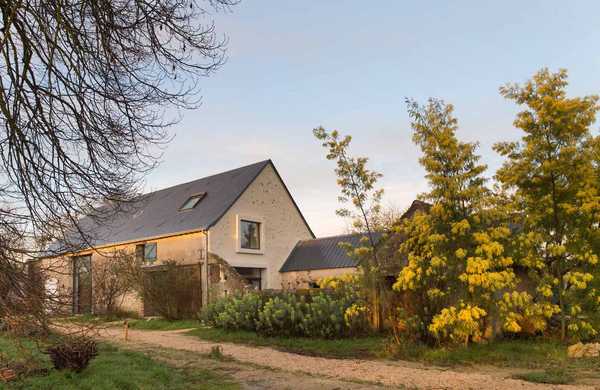 Transformer une grange en gîte au milieu de la nature 