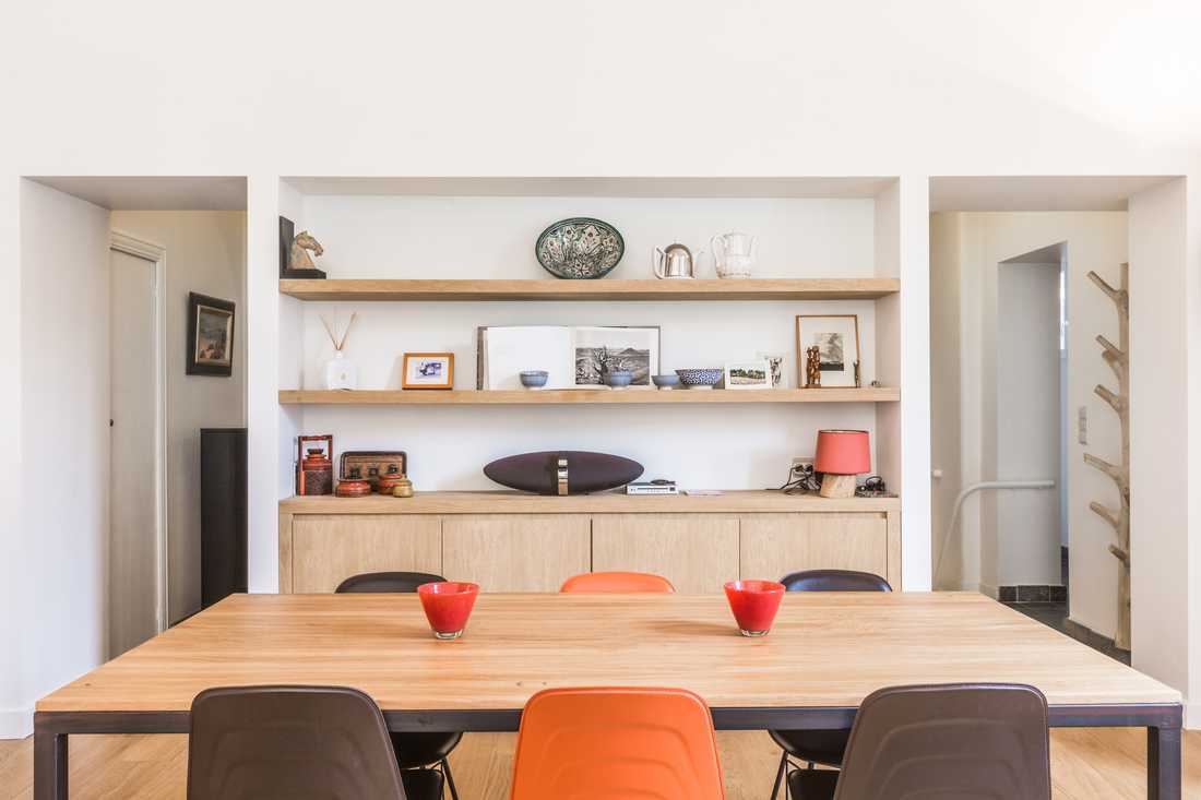 Salle à manger aménagée par un architecte d'intérieur à Bordeaux