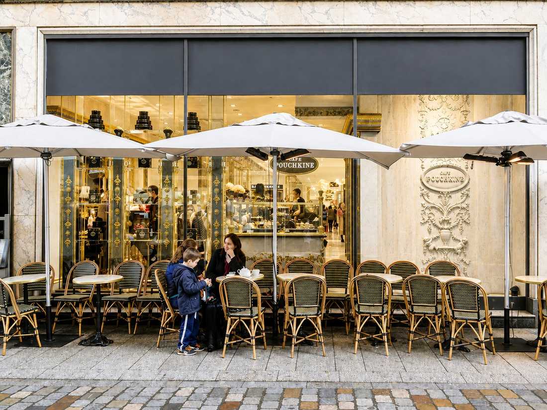 Aménagement d'un café par un architecte spécialiste de l'architecture commerciale à Bordeaux
