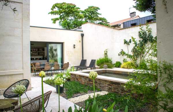 Aménagement paysagé d'un jardin de ville à Bordeaux