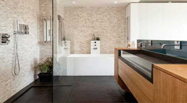 Avant - Après de la rénovation d'une salle de bain d'un appartement à Bordeaux