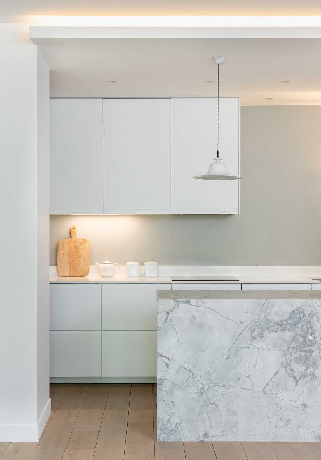 Kitchen design of a new apartment by an interior designer in Bordeaux