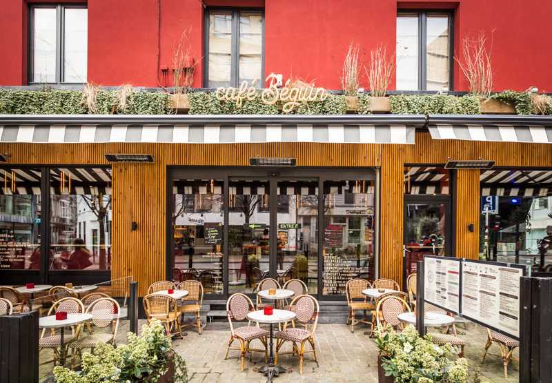 Façade d'un restaurant rénovée par un architecte à Bordeaux