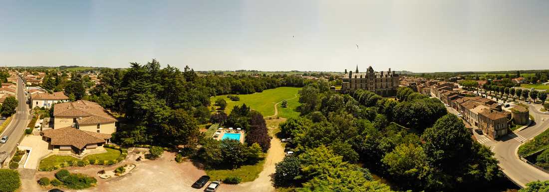 Vue aérienne de l'hôtel 3 étoiles