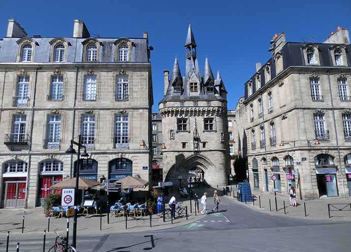 Interior architecture in the historic center of Bordeaux