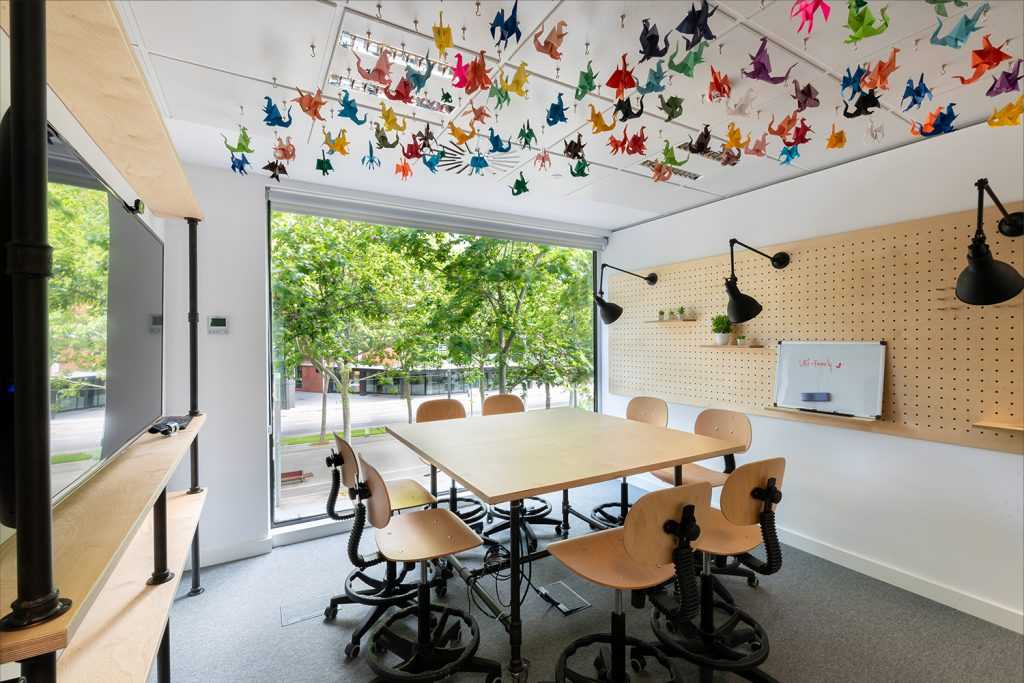 Salle de reunion après les travaux d'aménamgement tertiaire