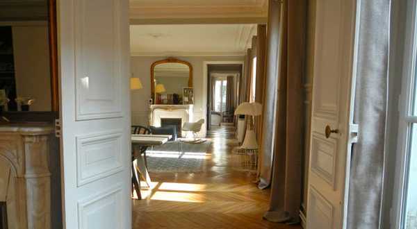 Rénovation d'un appartement hausmmanien par un architecte et un décorateur d'intérieur à Bordeaux
