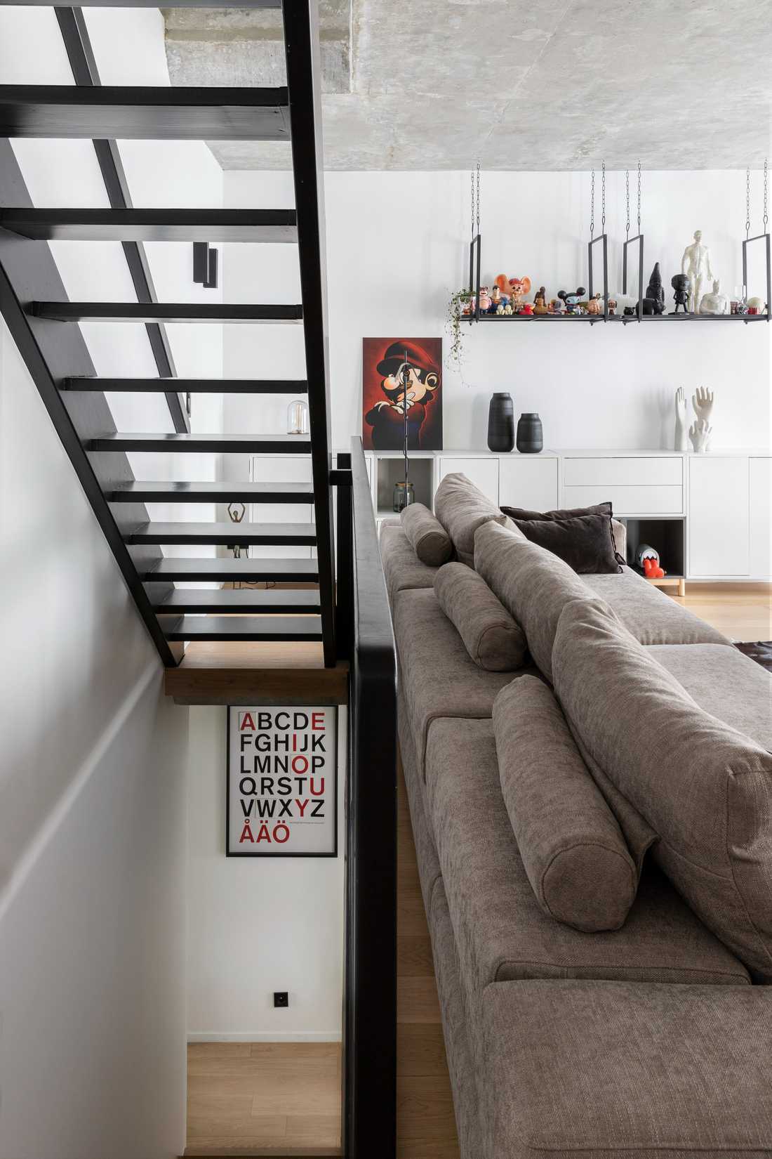 Escalier intérieur d'un triplex conçu par un architecte à Bordeaux