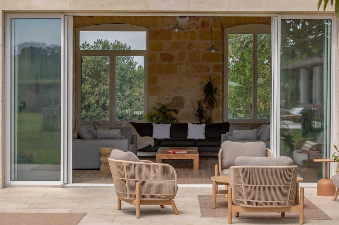 Terrasse du château aménagée par un architecte paysagiste à Bordeaux