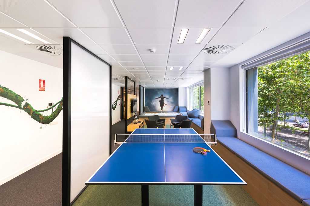 Salle de détente dans les bureaux d'une entreprise