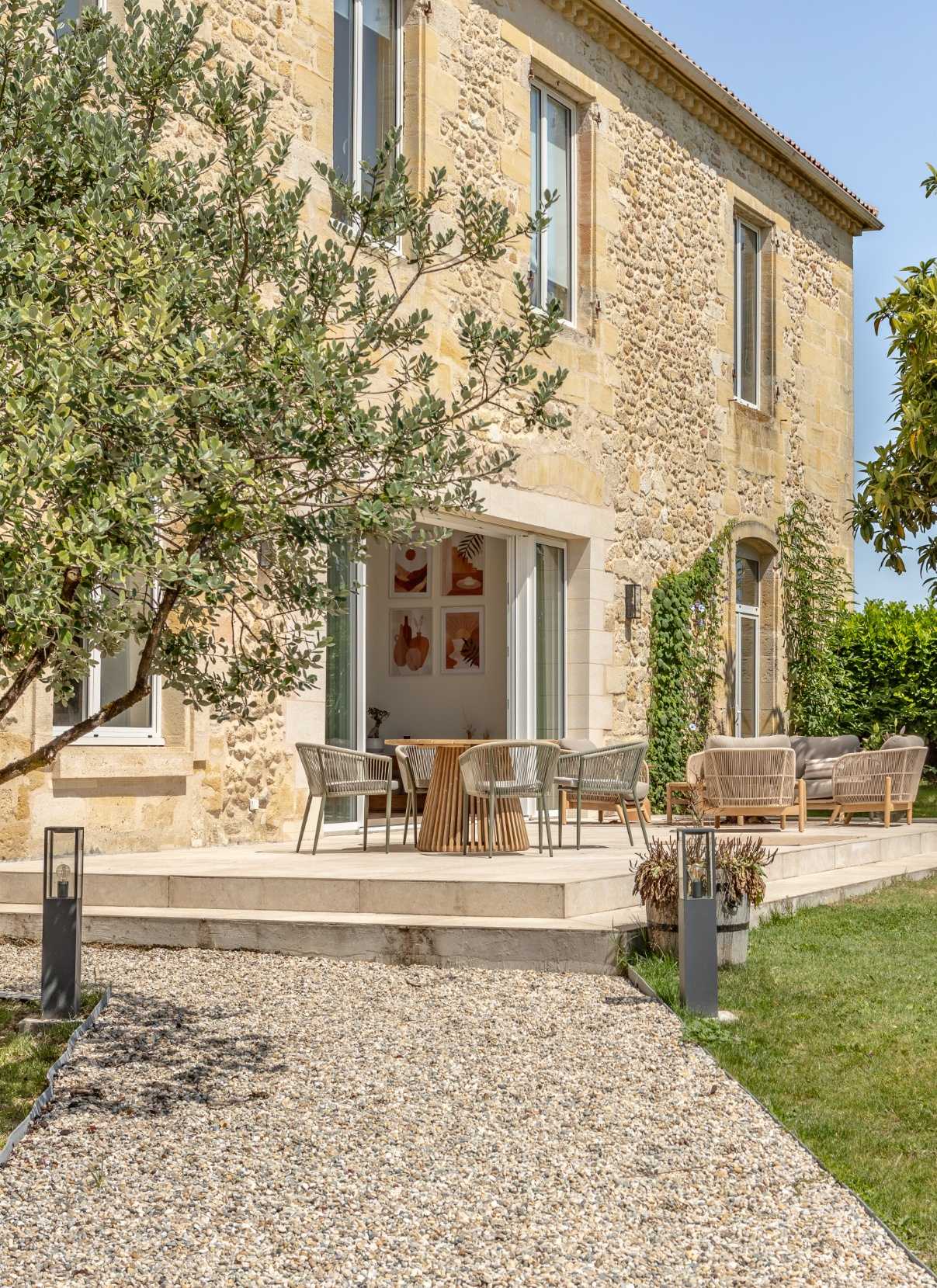 Old house renovated by an architect in Gironde